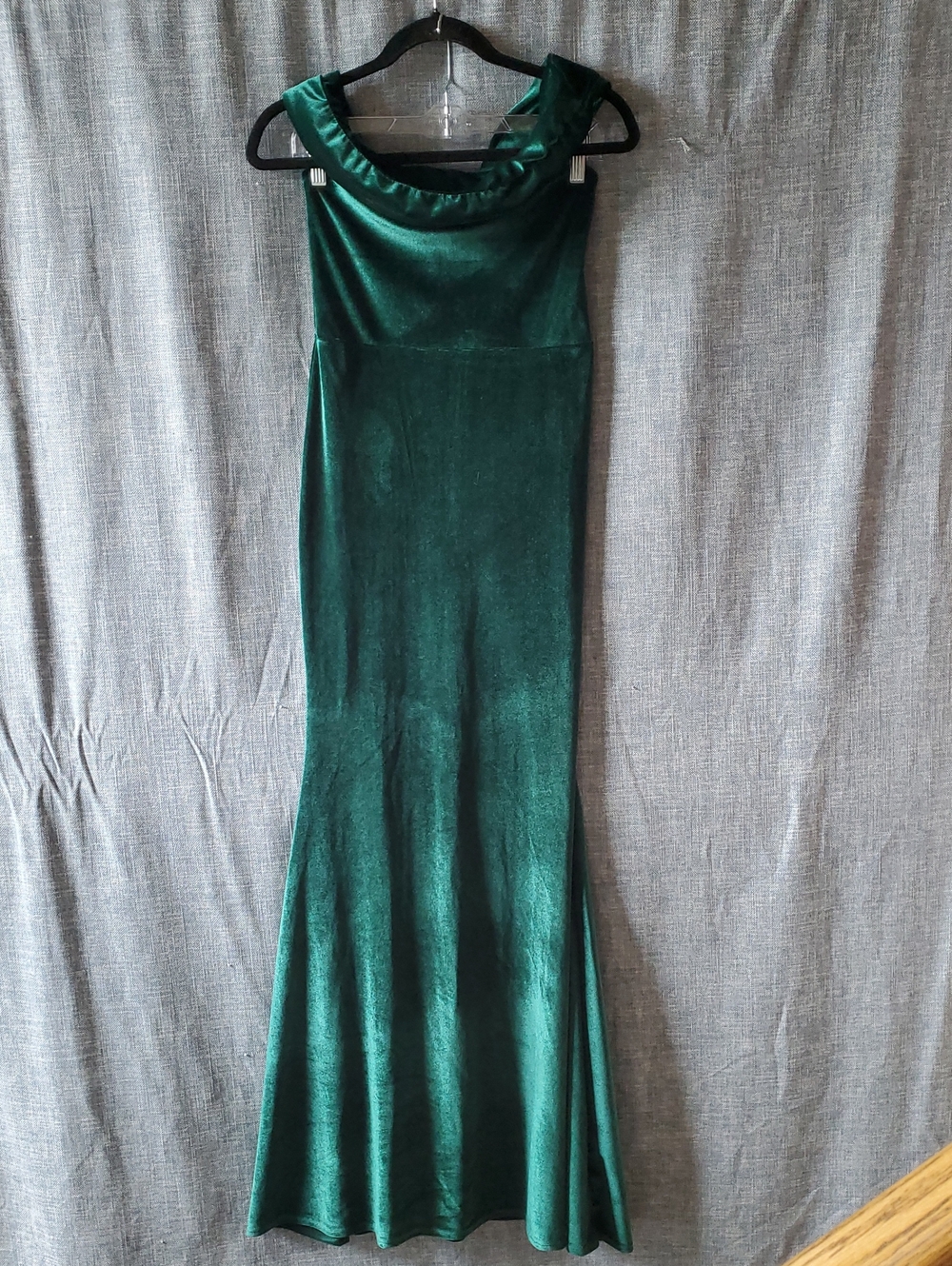 Club L London Candela Emerald Green Velvet Mermaid Gown